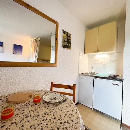 Au Pied Des Pistes A Avec Balcon Et Parking - Fr-1-498-117 Bernex